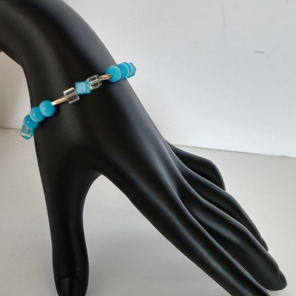 Aqua Blue Beaded Bracelet with Banded Agate Beads Handmade 8 inches - Picture 10 of 16